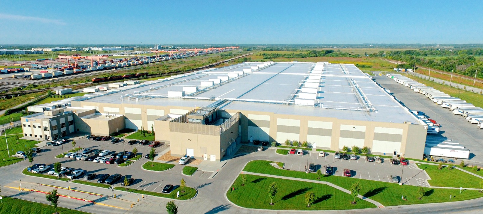 Widok z lotu ptaka na magazyn chłodniczy ColdPoint Logistics w Kansas City