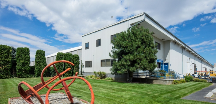 Photo of main entrance to Quincy - Columbia facility