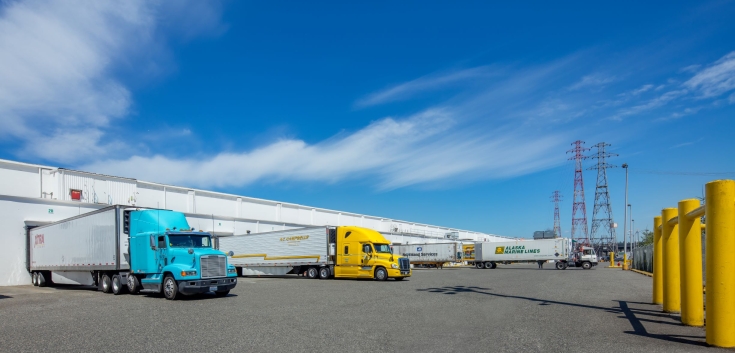 Exterior photo of Lineage's Seattle - Michigan facility