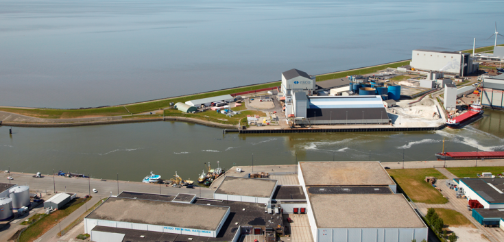Lineage’s Harlingen cold storage facility in the Netherlands offering port-centric warehousing, freight services and customs support.