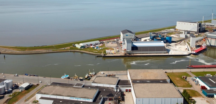 Lineage’s Harlingen cold storage facility in the Netherlands offering port-centric warehousing, freight services and customs support.