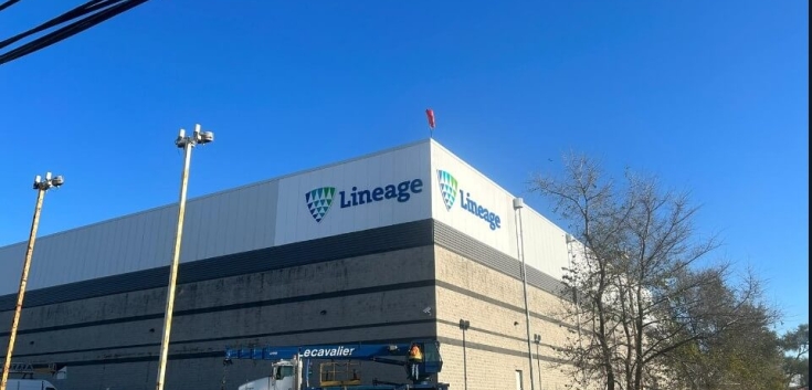 Exterior of Lineage’s cold storage facility in Saint-Laurent, Quebec