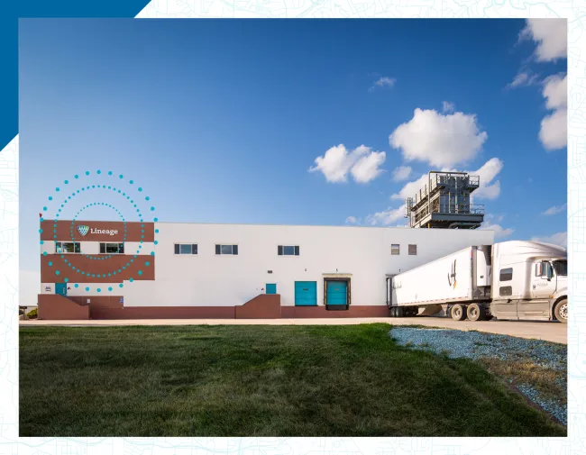 Imagen exterior de las instalaciones de Lineage en las Grandes Llanuras, que ilustra la fiabilidad integrada a lo largo de toda la cadena de suministro