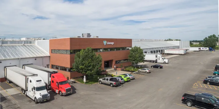 Exterior photo of Lineage's Kansas City facility