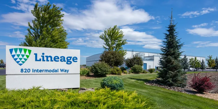 Foto dell'esterno dello stabilimento Lineage a Quincy -  Internazionale