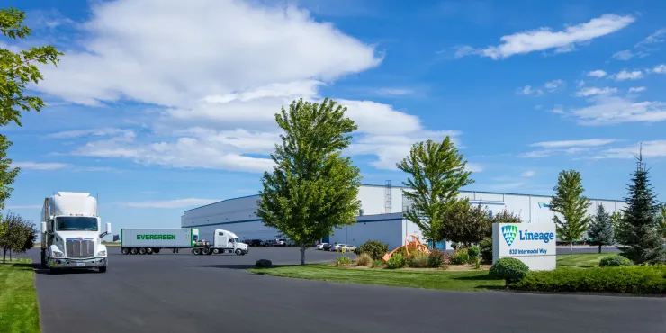 Foto dell'esterno dello stabilimento Lineage a Quincy International