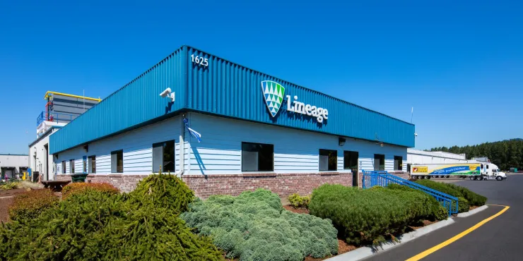 Exterior photo of Lineage's Woodland facility