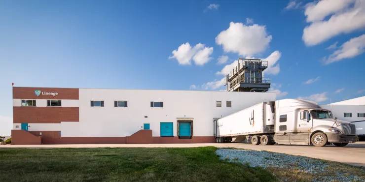 Exterior photo of Lineage's Lincoln facility