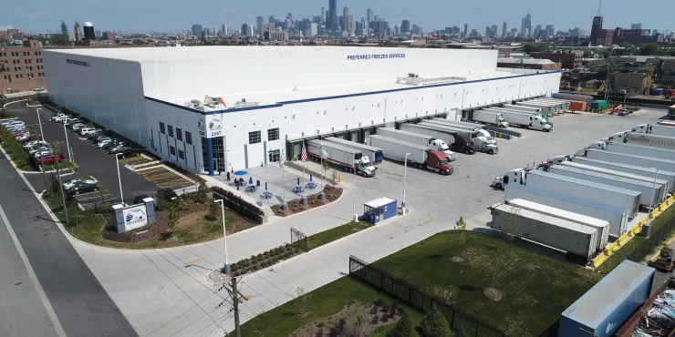 Aerial photo of Lineage's Chicago -  South Wood facility