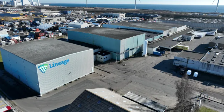 Immagine di un magazzino Lineage controllata Lineage