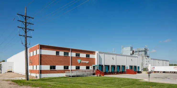 Exterior photo of Lineage's Denison, IA facility