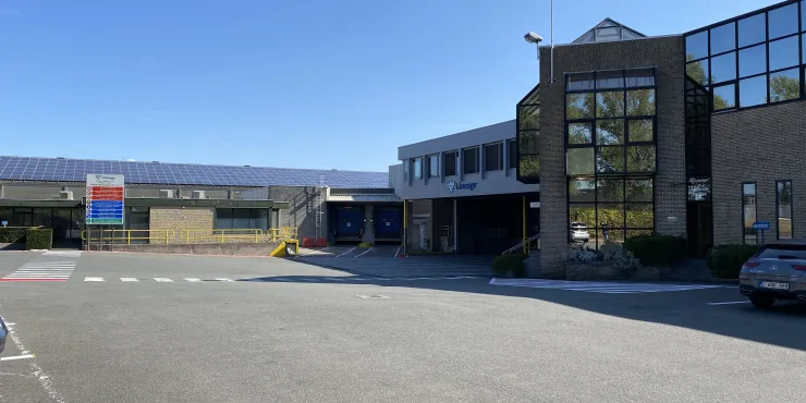 Lineage temperature controlled warehousing facility image