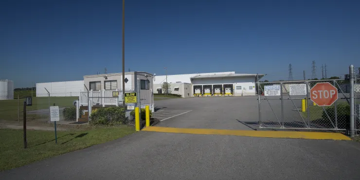 Exterior photo of Lineage's Chester facility from the road