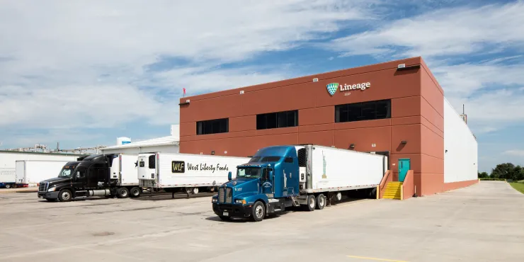 Exterior photo of Lineage's Mount Pleasant facility
