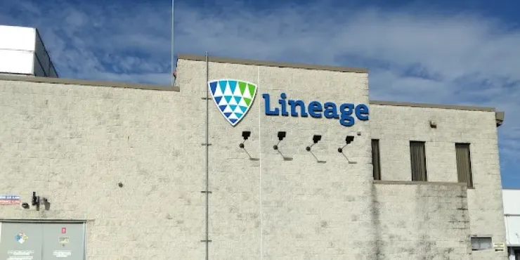 Immagine di un magazzino Lineage controllata Lineage