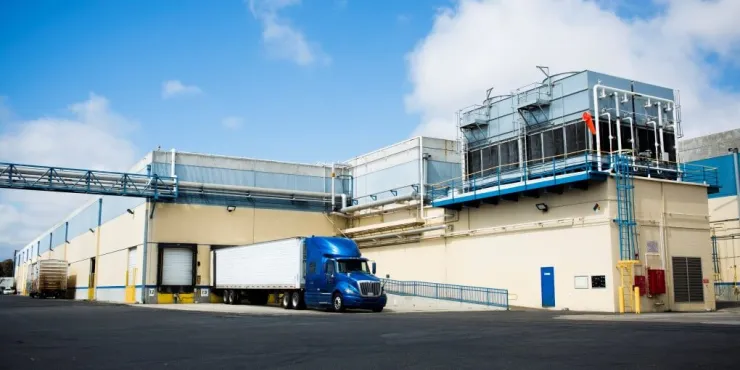 Lineage temperature controlled warehousing facility image
