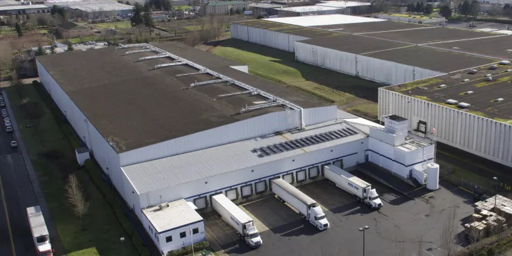 Lineage temperature controlled warehousing facility image