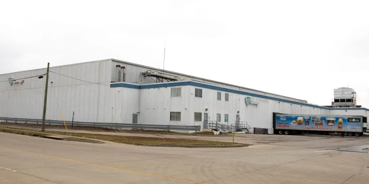 Außenansicht des Lineage in Louisville – Industrieanlage