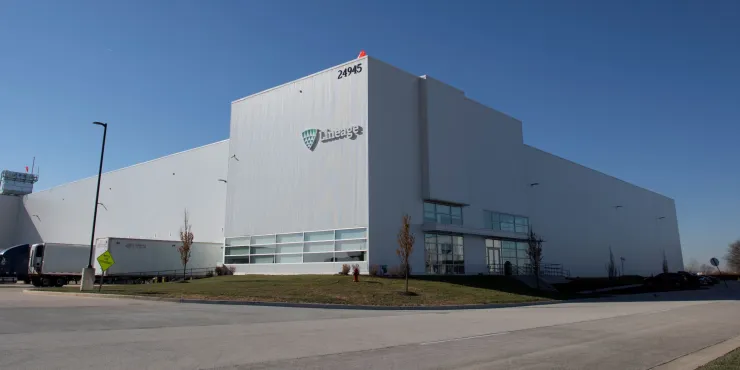 Exterior photo of Lineage's Wilmington -  Design facility