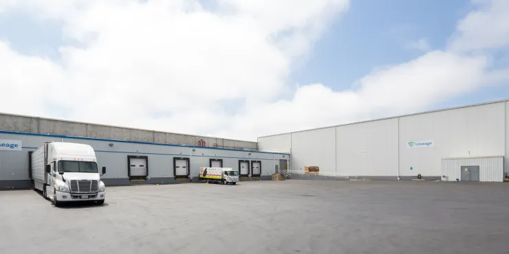 Foto dell'esterno dello stabilimento Lineage di Watsonville - Cascade