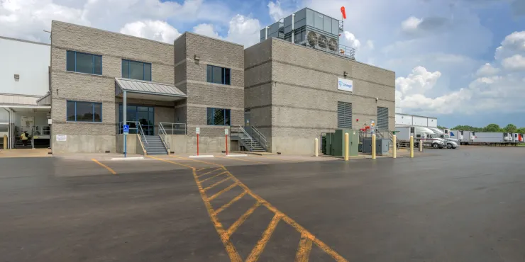 Photo of main entrance to Murfreesboro facility