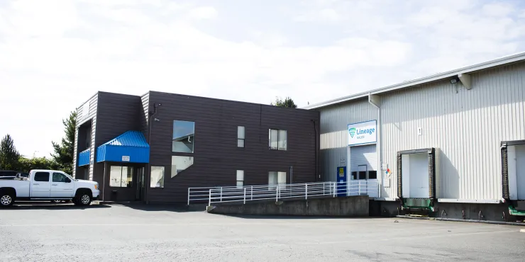 Foto dell'esterno dello stabilimento Lineage a Salem, nell'Oregon