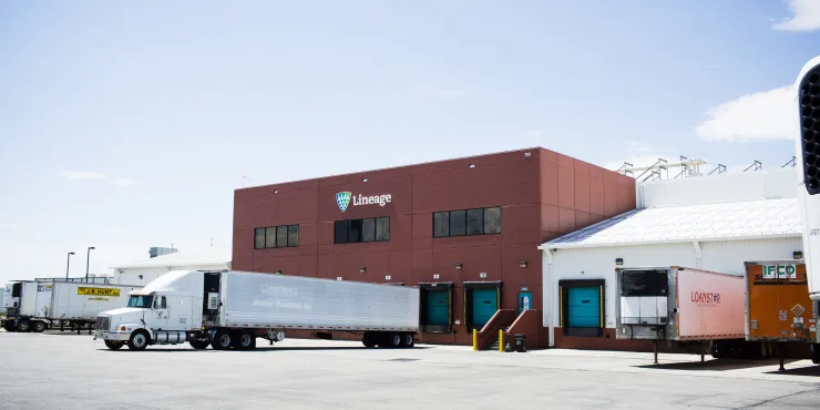 Exterior photo of Lineage's Tremonton facility