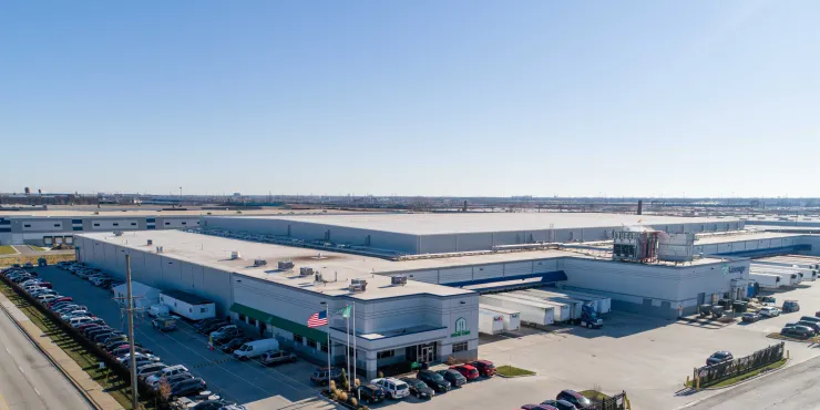 Lineage temperature controlled warehousing facility image