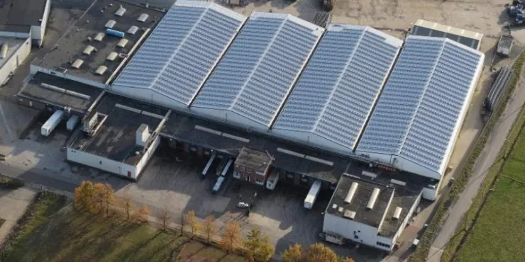 Bild einer temperaturgeregelten Lagerhalle Lineage