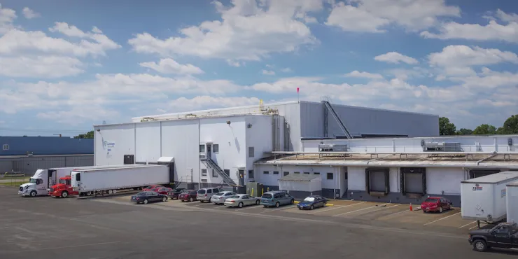 Exterior photo of Lineage's Richmond -  Cofer facility