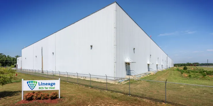 Exterior photo of Lineage's Tar Heel facility