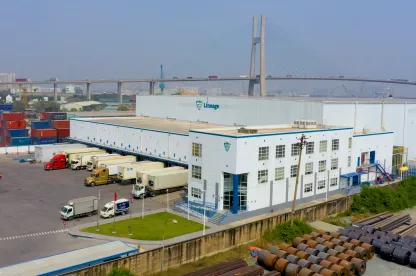 aerial photo of cold storage warehouse 
