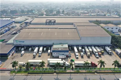 aerial photo of cold storage warehouse 