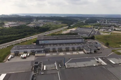 aerial photo of cold storage warehouse 