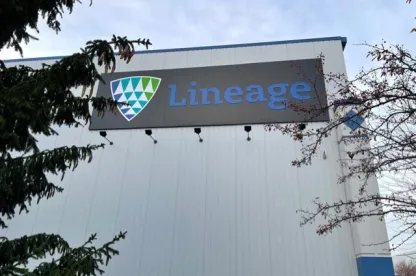 Lineage's cold storage warehouse in Bolingbrook, IL provides cold storage and integrated transportation services to enhance the supply chain in the Chicagoland region.