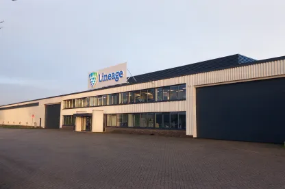Exterior of Lineage’s Gameren cold storage facility in the Netherlands with freight forwarding and customs brokerage capabilities.