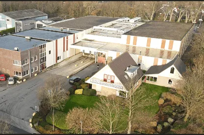 Lineage cold storage warehouse in Noord-Scharwoude, Netherlands with case picking, tempering and retail consolidation services
