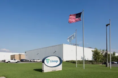 Exterior of Lineage’s Riverside 1 cold storage warehouse
