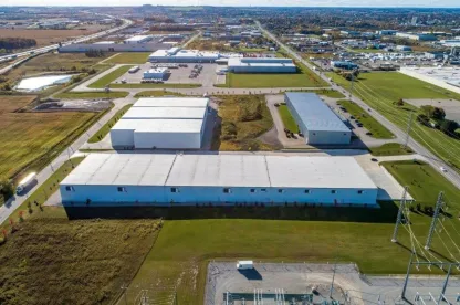 Exterior of Lineage’s Woodstock - Parkinson, Ontario cold storage facility with logo
