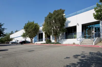 Exterior of Lineage’s Rialto facility in Bloomington, CA
